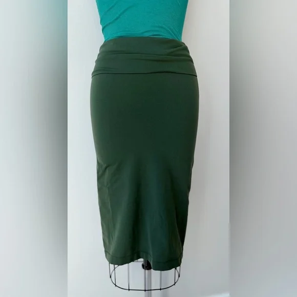 Wolford dark green skirt Size S/P - Picture 3 of 13
